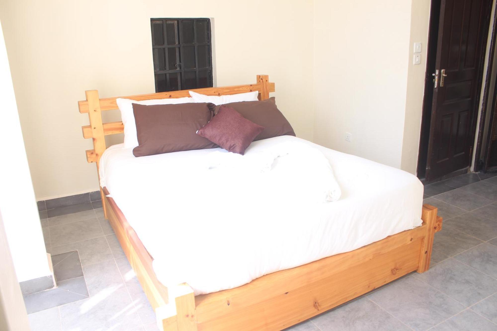 Eshborns House - Near Jomo Kenyatta International Airport And Sgr With Shuttle Services Syokimau Экстерьер фото